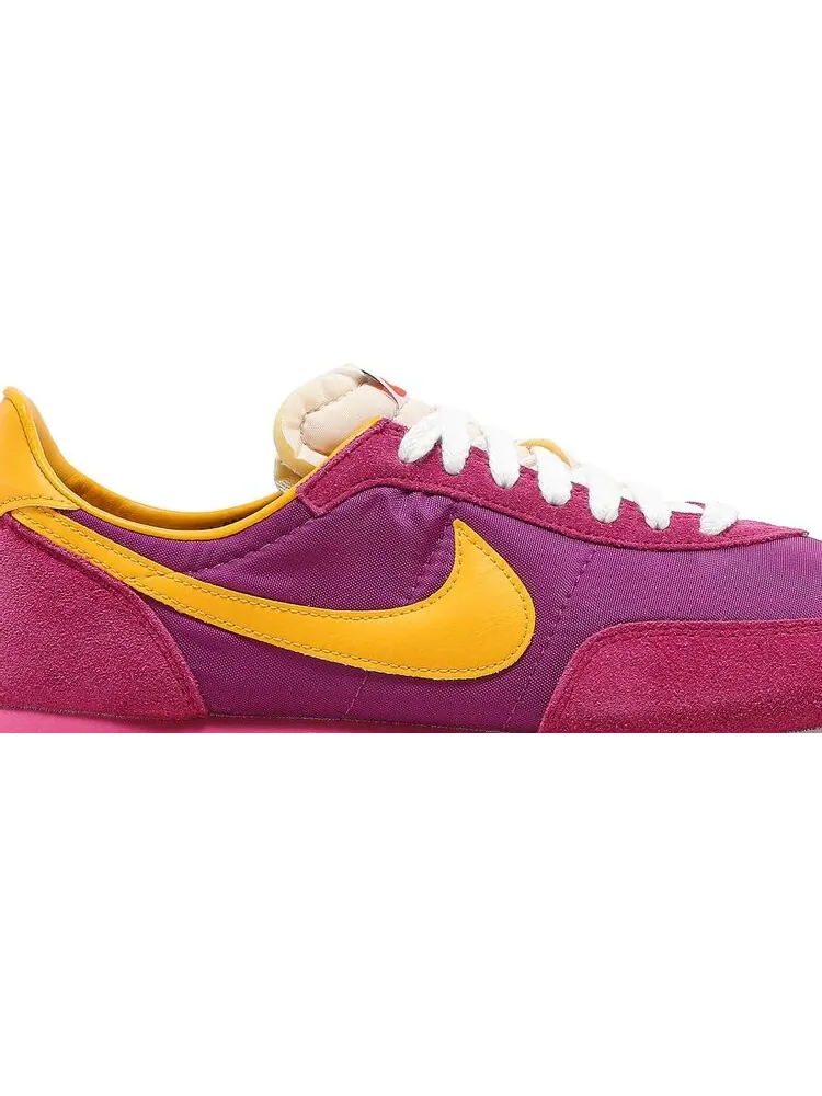 Кроссовки Nike Waffle Trainer 2 SP 'Fireberry' — изображение 2 из 8, розовый