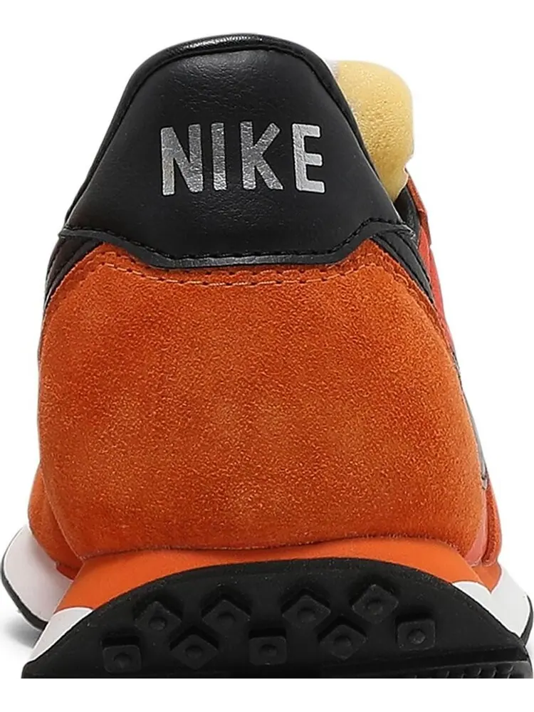 Кроссовки Nike Waffle Trainer 2 SP 'Starfish' — изображение 7 из 8, оранжевый