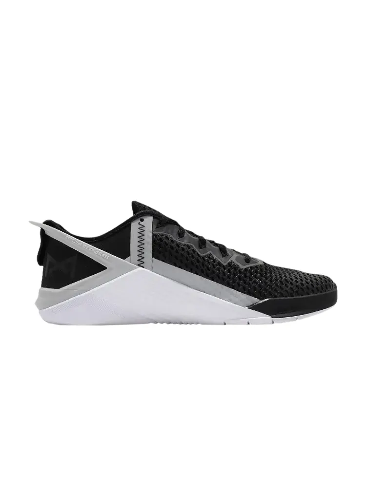 Кроссовки Nike Metcon 6 FlyEase — изображение 1 из 1, черный