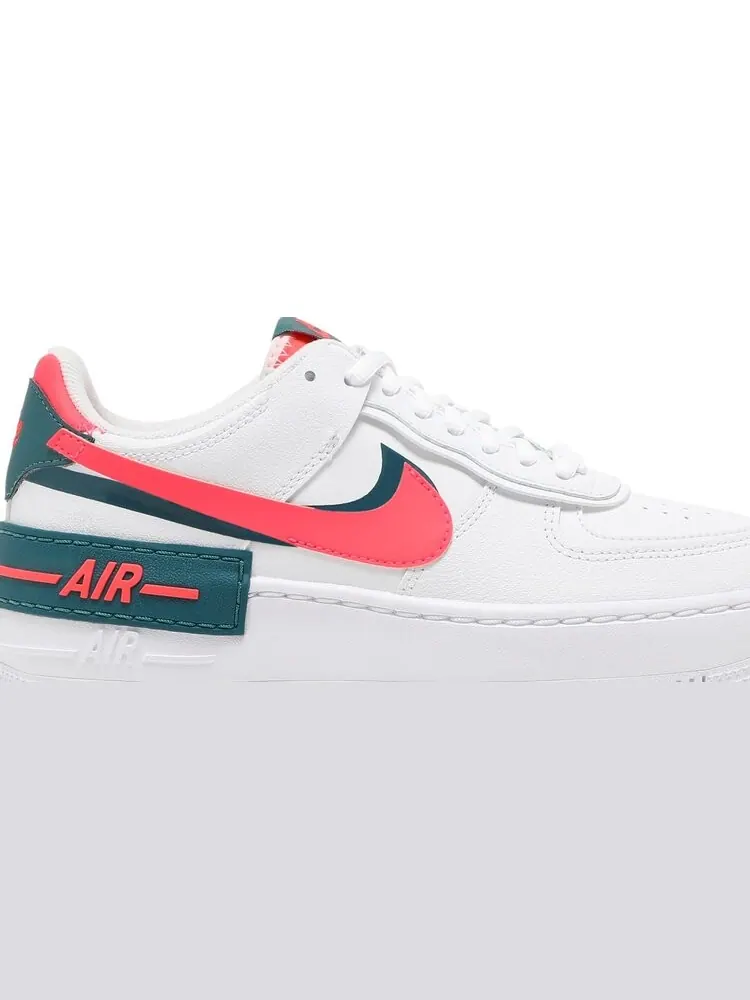 Кроссовки Nike Wmns Air Force 1 Shadow 'White Solar Red' — изображение 2 из 8, белый