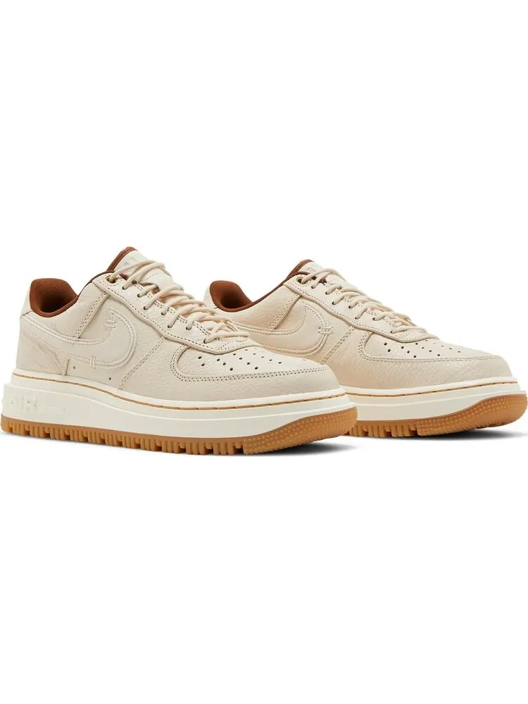 Кроссовки Nike Air Force 1 Luxe 'Pecan' — изображение 8 из 8, коричневый