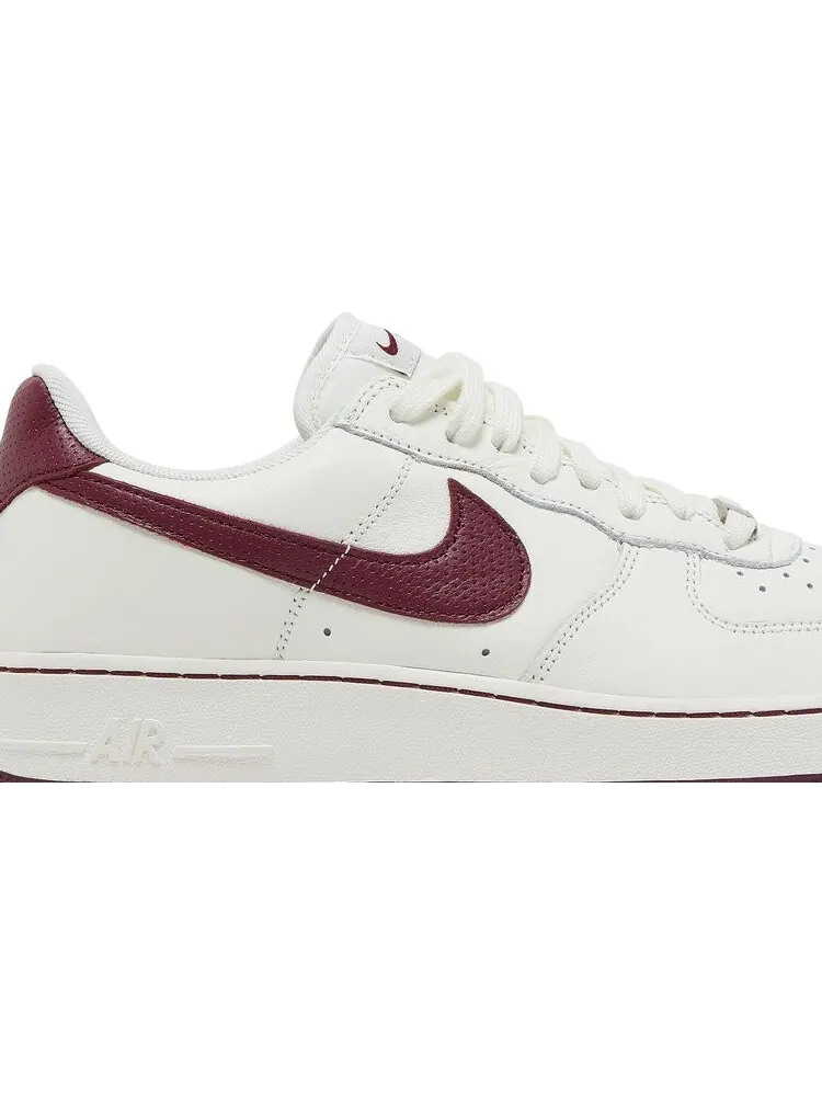 Кроссовки Nike Air Force 1 '07 Craft 'Dark Beetroot' — изображение 2 из 8, белый