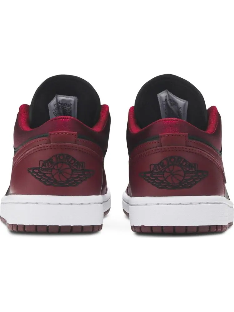Кроссовки Wmns Air Jordan 1 Low SE Dark Beetroot — изображение 6 из 8, красный