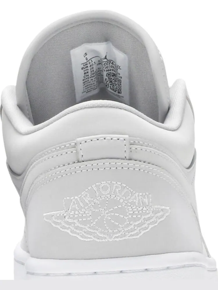 Кроссовки Wmns Air Jordan 1 Low Grey Fog — изображение 7 из 8, серый