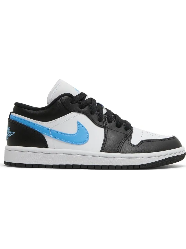 Кроссовки Wmns Air Jordan 1 Low Black University Blue — изображение 1 из 8, белый