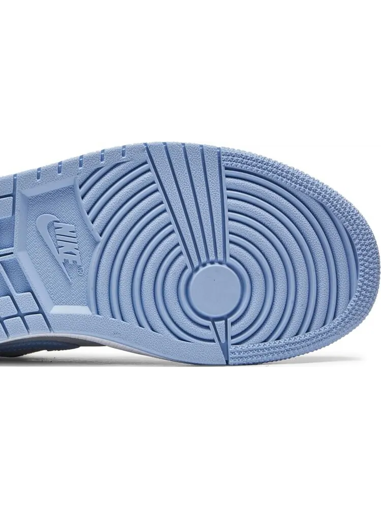 Кроссовки Air Jordan 1 Low Aluminum — изображение 5 из 8, серый