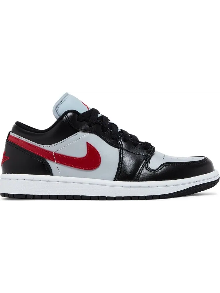 Кроссовки Wmns Air Jordan 1 Low 'Wolf Grey Gym Red' — изображение 1 из 4, серый