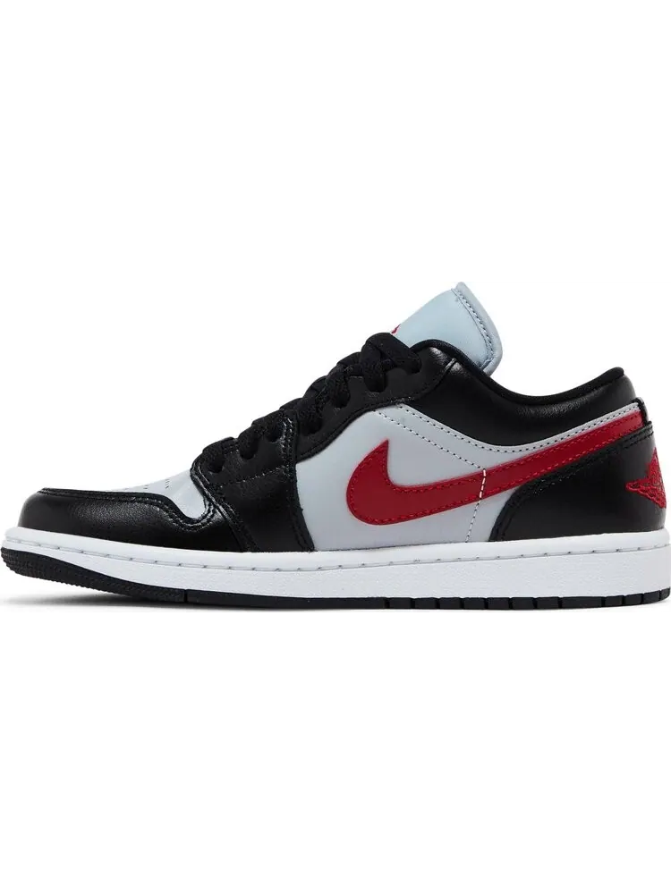 Кроссовки Wmns Air Jordan 1 Low 'Wolf Grey Gym Red' — изображение 3 из 4, серый