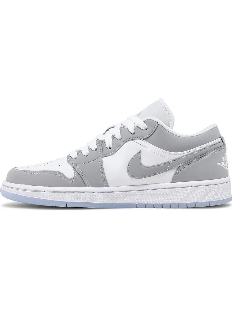 Кроссовки Wmns Air Jordan 1 Low White Wolf Grey — изображение 3 из 8, белый