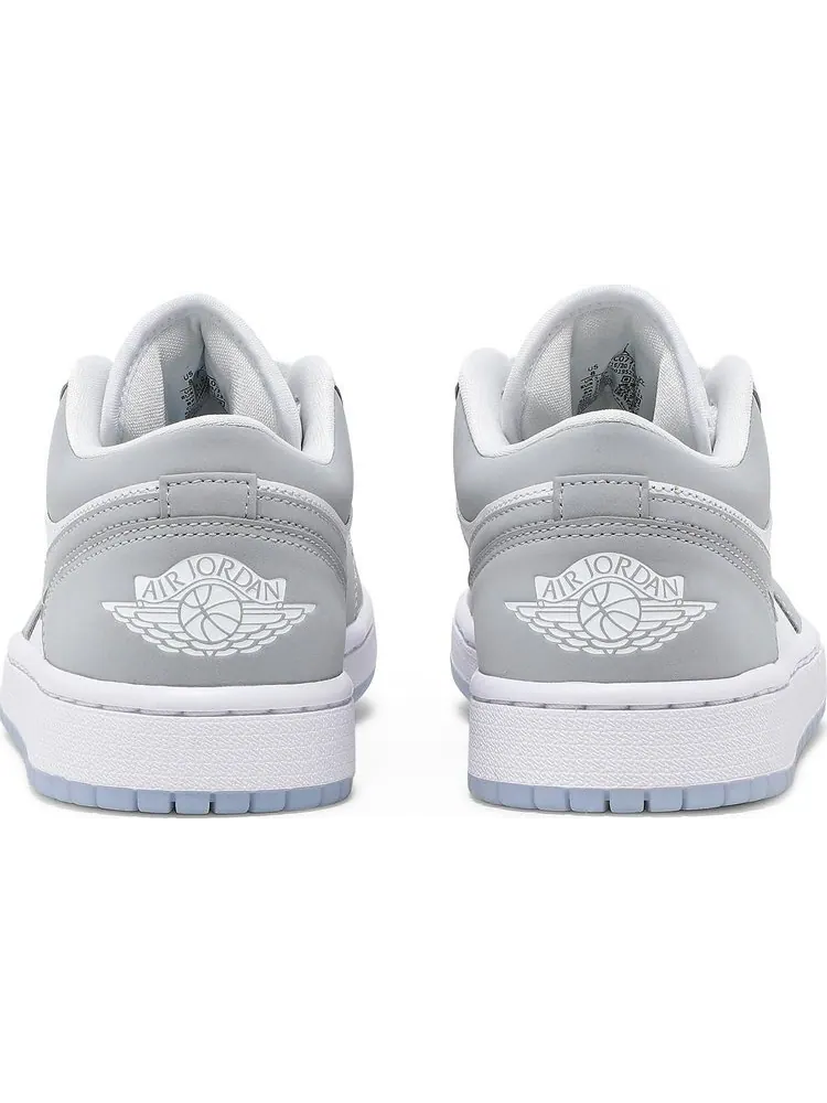 Кроссовки Wmns Air Jordan 1 Low White Wolf Grey — изображение 6 из 8, белый