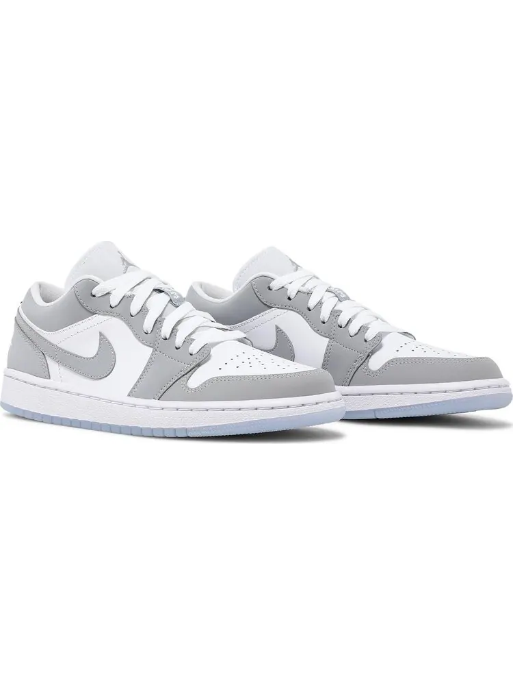 Кроссовки Wmns Air Jordan 1 Low White Wolf Grey — изображение 8 из 8, белый