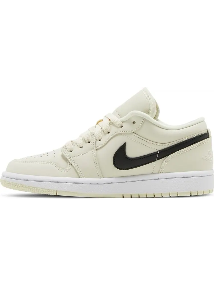 Кроссовки Wmns Air Jordan 1 Low Coconut Milk — изображение 3 из 8, бежевый
