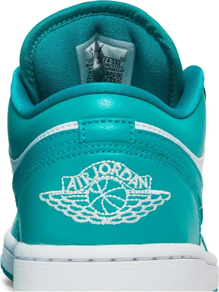 Кроссовки Wmns Air Jordan 1 Low New Emerald — изображение 7 из 8, зеленый