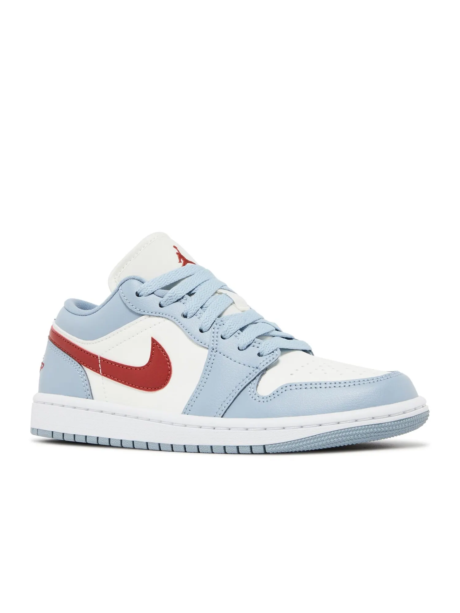 Кроссовки Air Jordan Wmns Air Jordan 1 Low 'Blue Whisper Dune Red' — изображение 2 из 4, белый