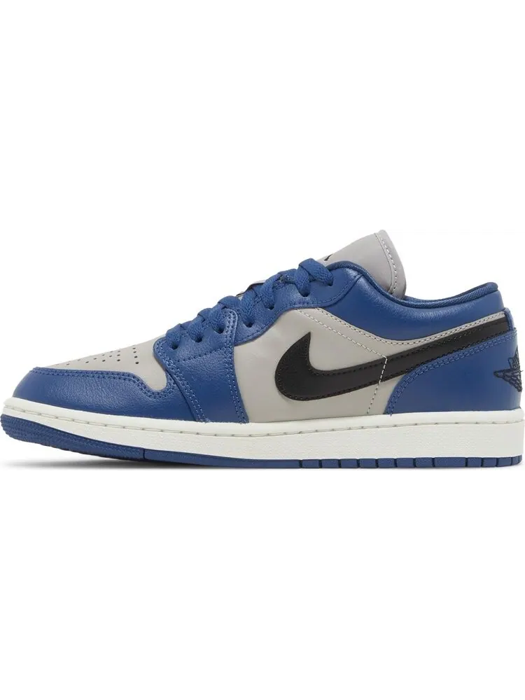 Кроссовки Wmns Air Jordan 1 Low 'French Blue' — изображение 3 из 4, синий