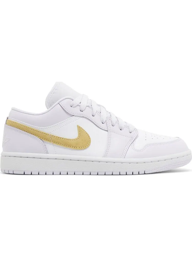 Кроссовки Wmns Air Jordan 1 Low 'Barely Grape' — изображение 1 из 7, фиолетовый