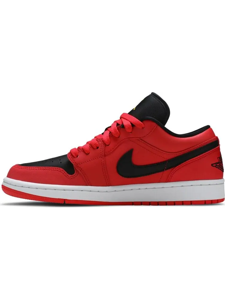 Кроссовки Wmns Air Jordan 1 Low Siren Red — изображение 3 из 8, красный