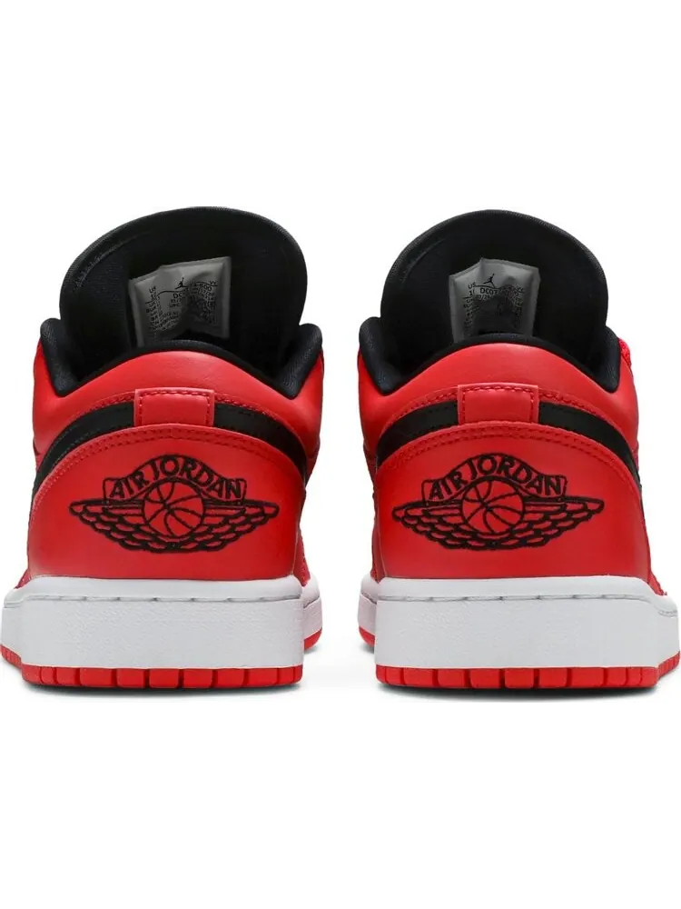 Кроссовки Wmns Air Jordan 1 Low Siren Red — изображение 6 из 8, красный