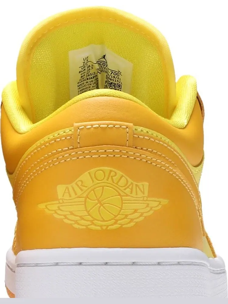 Кроссовки Wmns Air Jordan 1 Low Yellow Strike — изображение 7 из 8, желтый