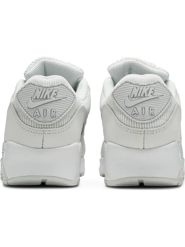 Кроссовки Nike Wmns Air Max 90 'Swoosh Chain' — изображение 6 из 8, белый