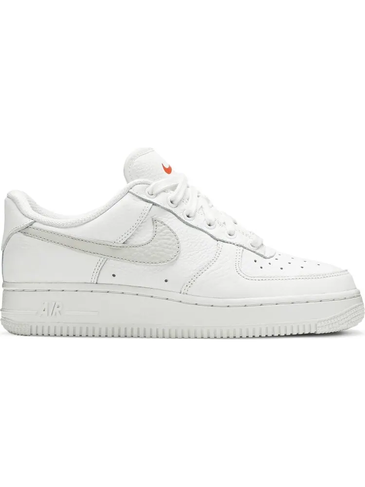 Кроссовки Nike Wmns Air Force 1 '07 'Light Bone' — изображение 1 из 8, белый