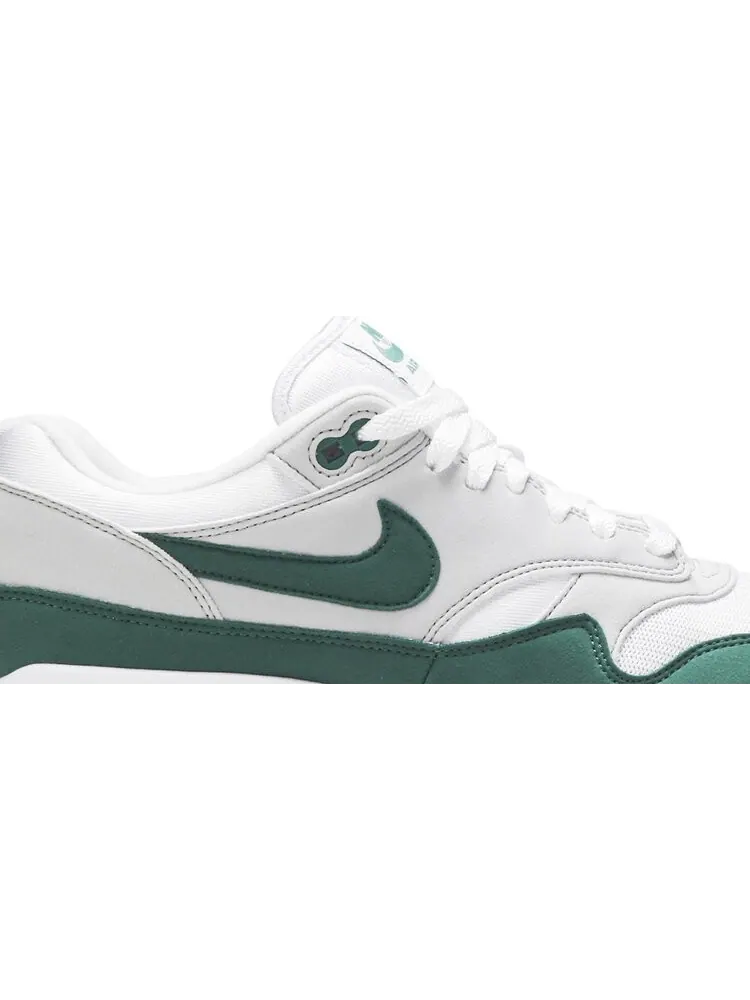 Кроссовки Nike Air Max 1 'Evergreen' — изображение 2 из 8, зеленый