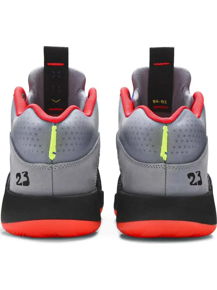 Кроссовки Air Jordan 35 Center Of Gravity — изображение 6 из 8, серый