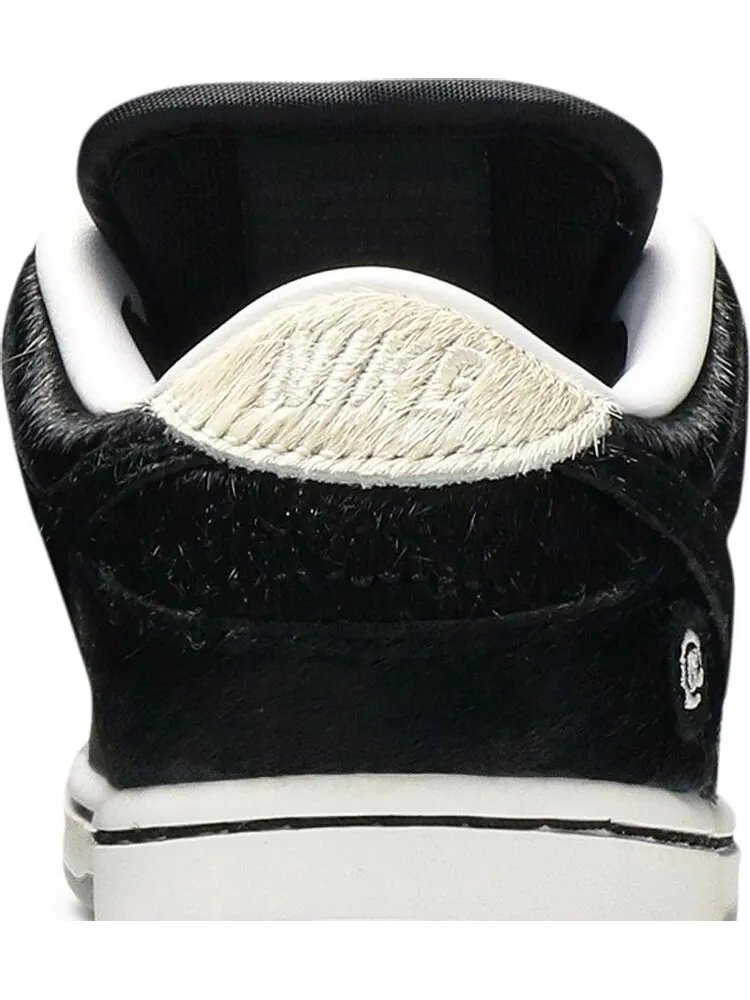 Кроссовки Nike Medicom Toy x Dunk Low SB TD 'BE@RBRICK' — изображение 7 из 8, черный