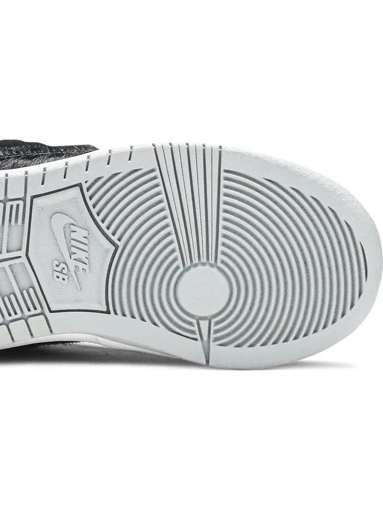 Кроссовки Nike Medicom Toy x Dunk Low SB PS 'BE@RBRICK' — изображение 5 из 8, черный