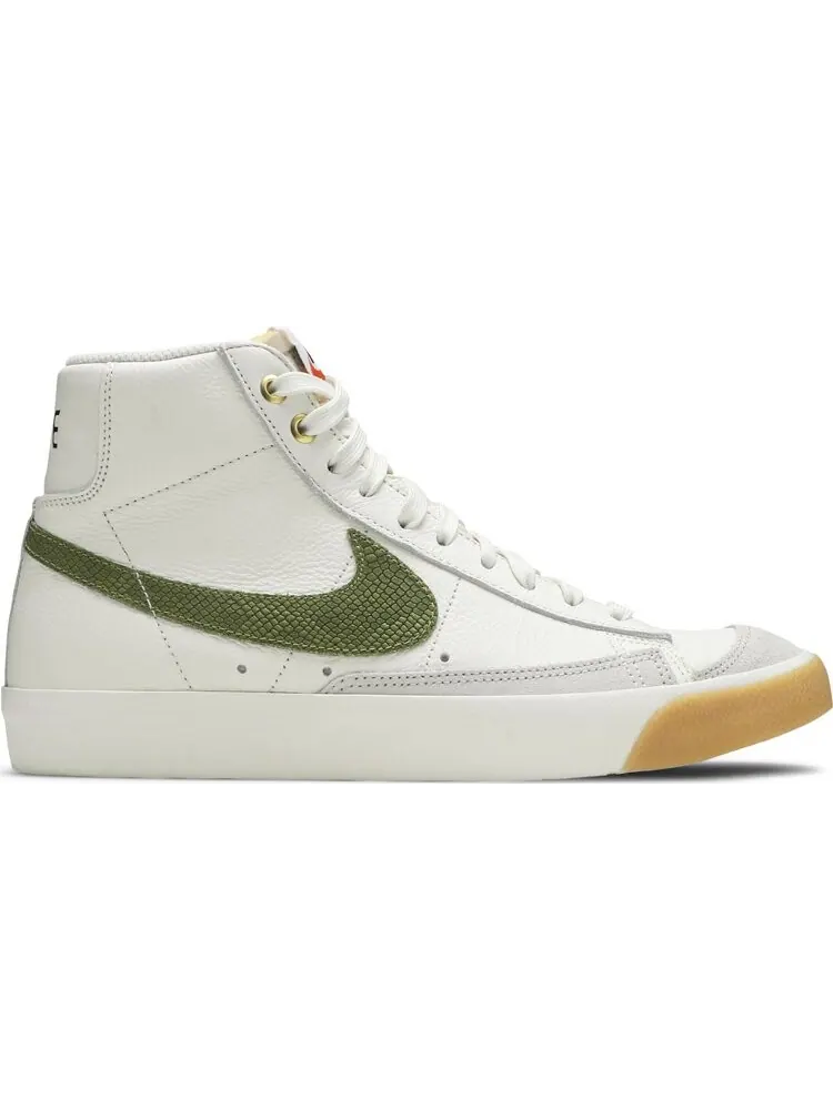 Кроссовки Nike Blazer Mid '77 Vintage 'Asparagus Snakeskin' — изображение 1 из 8, белый