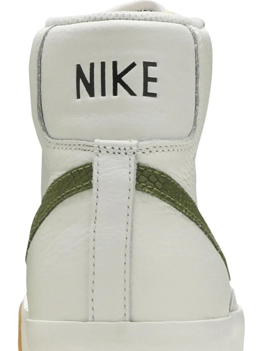 Кроссовки Nike Blazer Mid '77 Vintage 'Asparagus Snakeskin' — изображение 7 из 8, белый