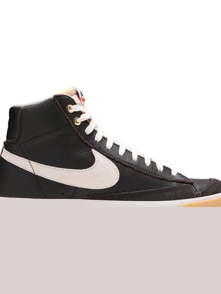 Кроссовки Nike Blazer Mid '77 'Orewood Brown' — изображение 2 из 8, черный