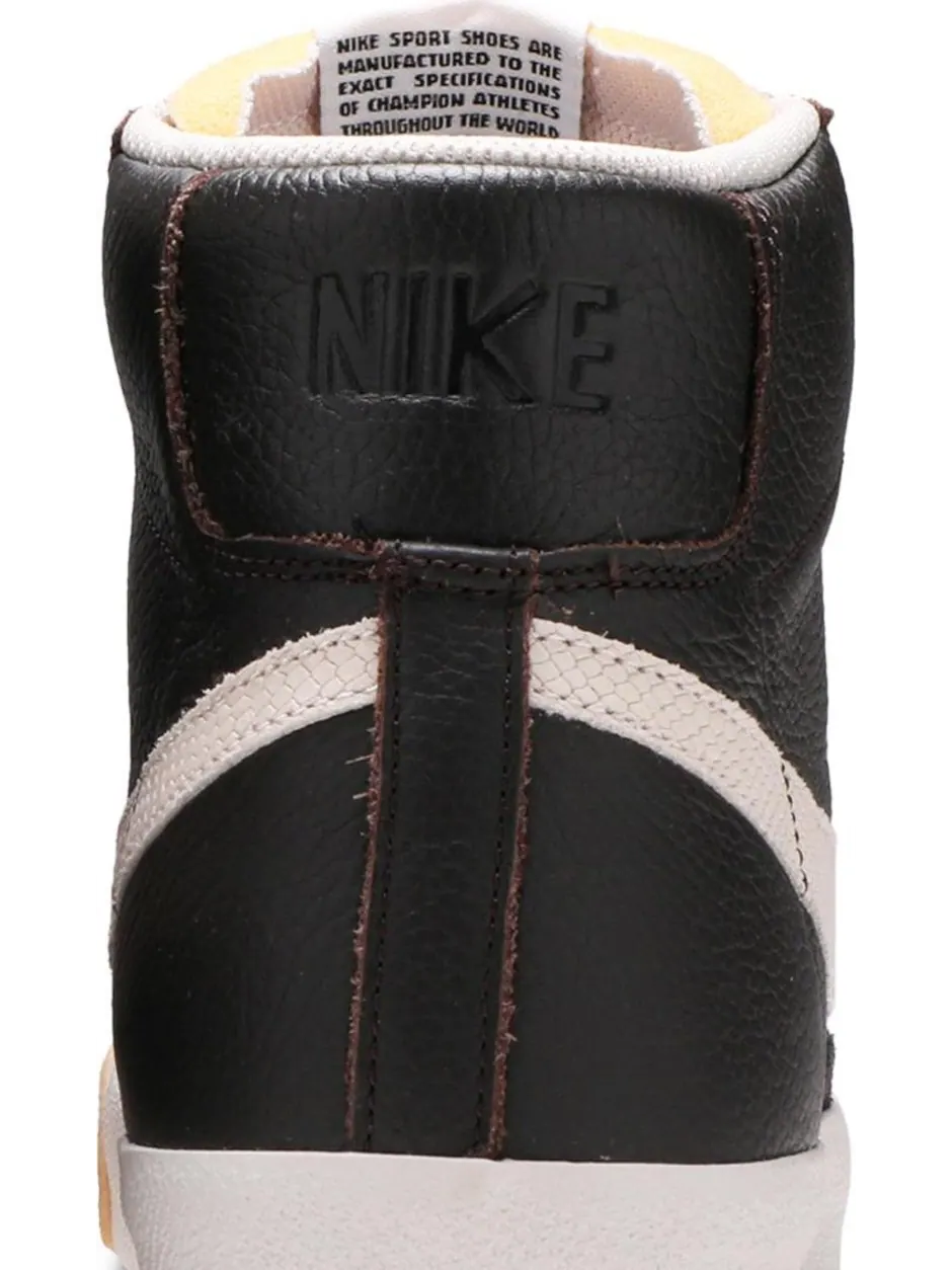 Кроссовки Nike Blazer Mid '77 'Orewood Brown' — изображение 7 из 8, черный