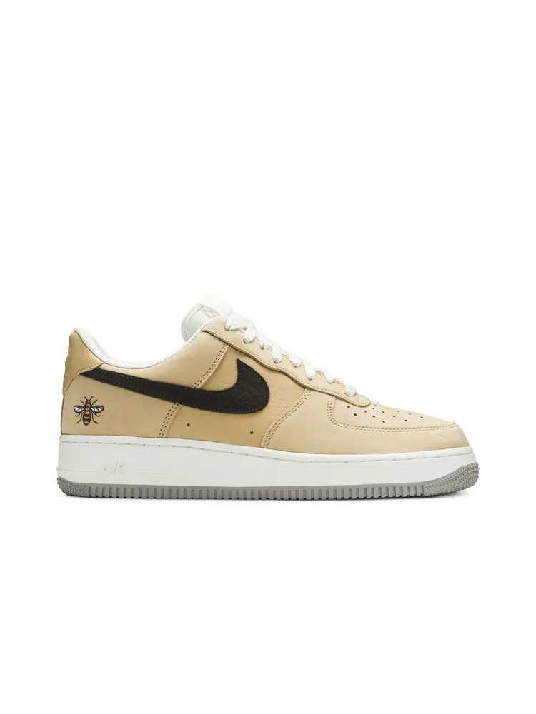 Кроссовки Nike Air Force 1 Low 'Manchester Bee' — изображение 2 из 9, желто-коричневый