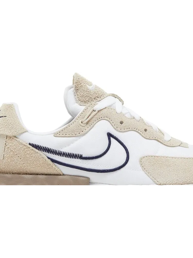 Кроссовки Nike Wmns Fontanka Waffle 'Sanddrift White' — изображение 2 из 8, белый