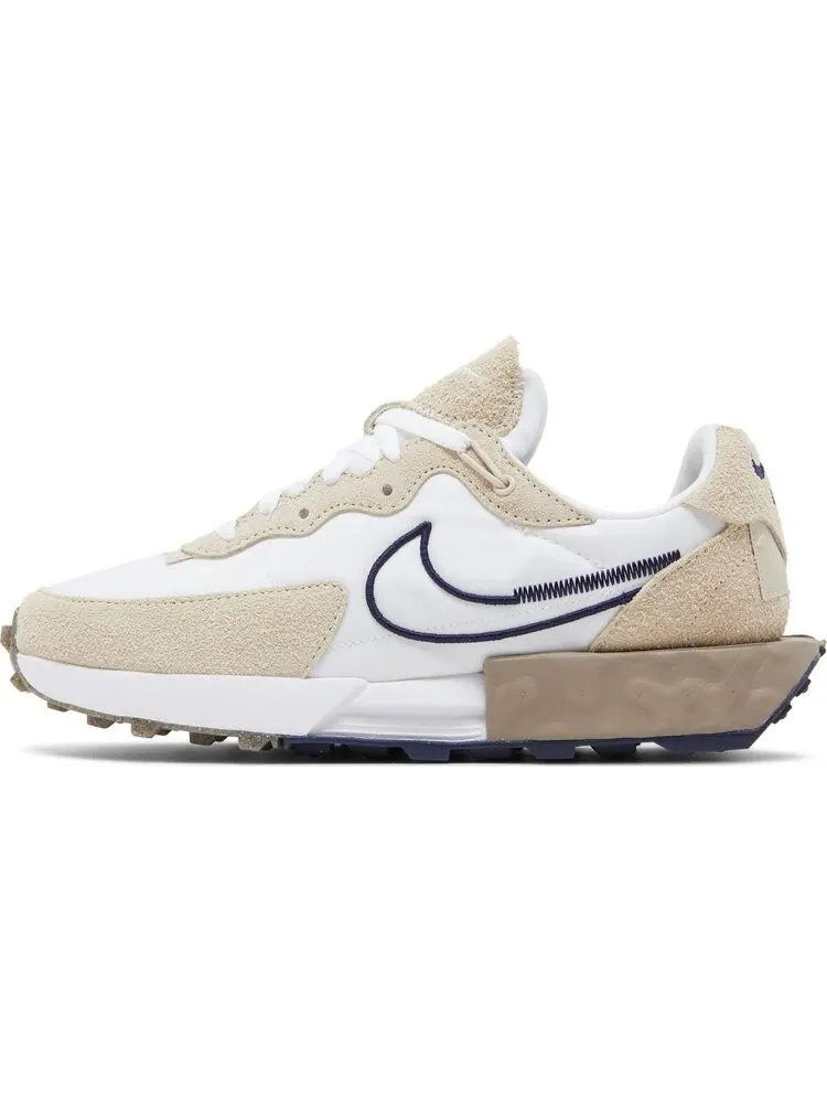 Кроссовки Nike Wmns Fontanka Waffle 'Sanddrift White' — изображение 3 из 8, белый