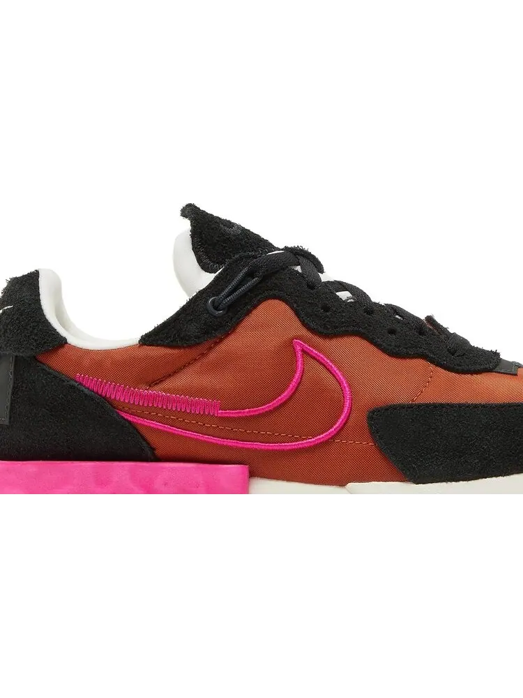 Кроссовки Nike Wmns Fontanka Waffle 'Burnt Sunrise' — изображение 2 из 8, оранжевый
