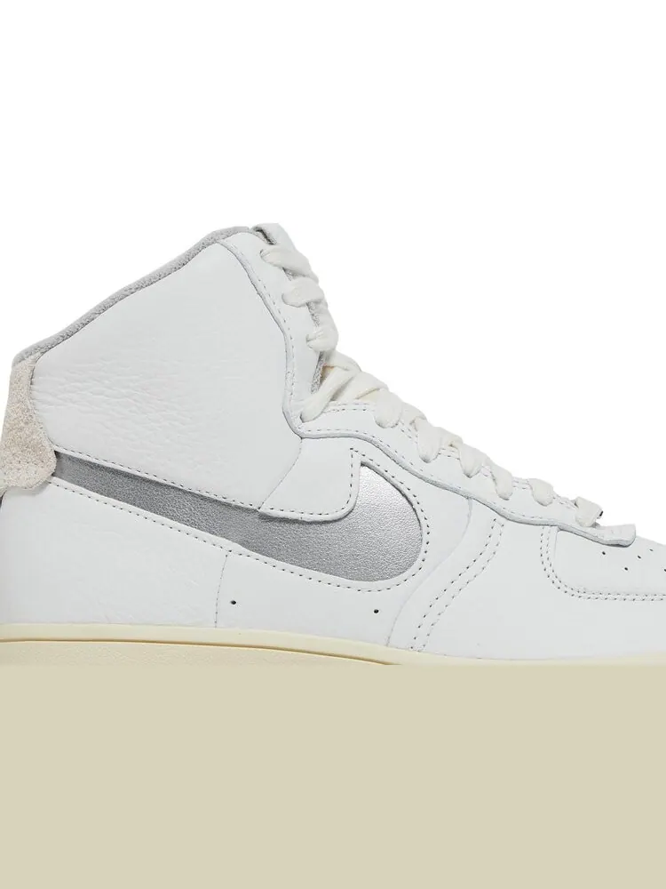 Кроссовки Nike Wmns Air Force 1 High Sculpt 'White Light Smoke Grey' — изображение 2 из 8, белый