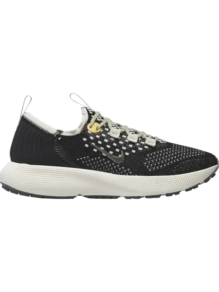 Кроссовки Nike Wmns React Escape Run Flyknit 'Black Metallic Vivid Gold' — изображение 1 из 1, черный