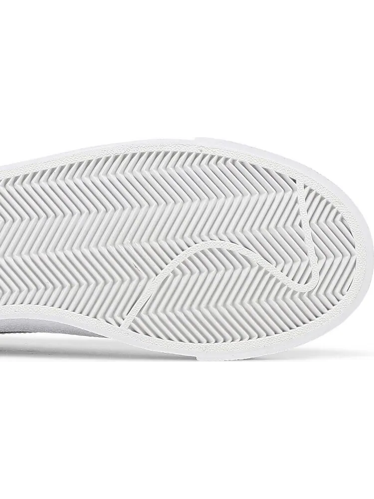 Кроссовки Nike Wmns Blazer Low '77 'Triple White' — изображение 5 из 8, белый