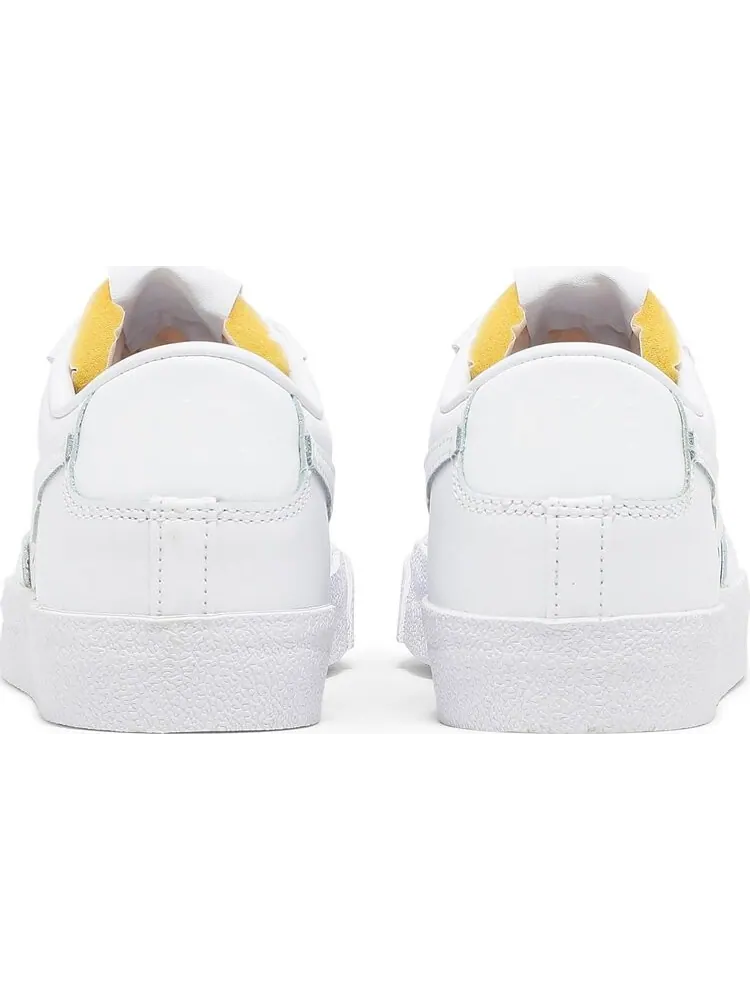 Кроссовки Nike Wmns Blazer Low '77 'Triple White' — изображение 6 из 8, белый