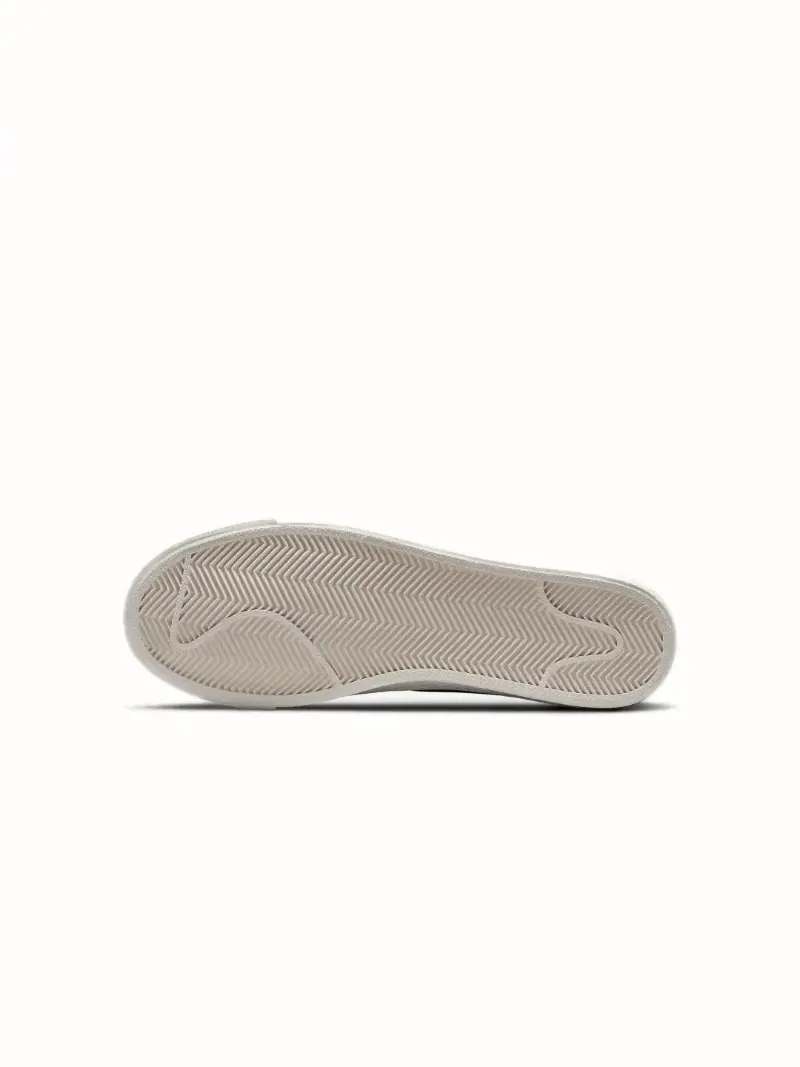 Кеды Nike Blazer Low '77 — изображение 2 из 5, белый/черный