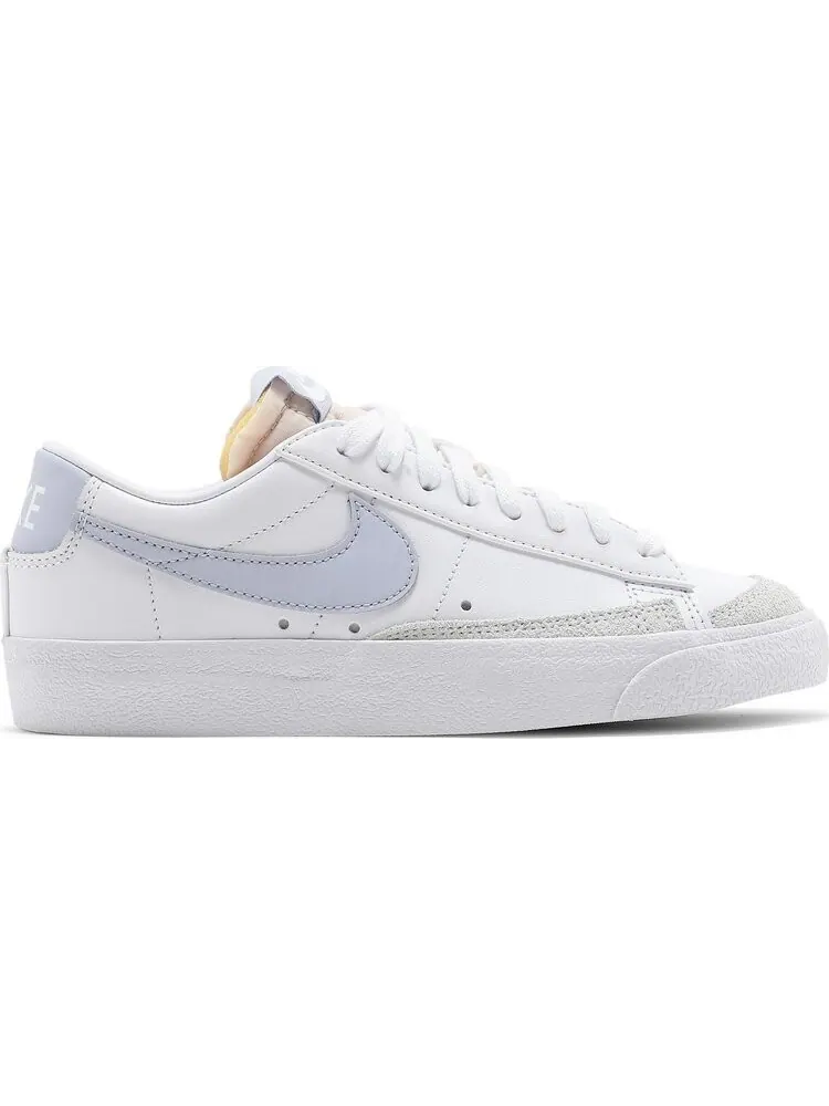 Кроссовки Nike Wmns Blazer Low '77 'White Ghost' — изображение 1 из 8, белый