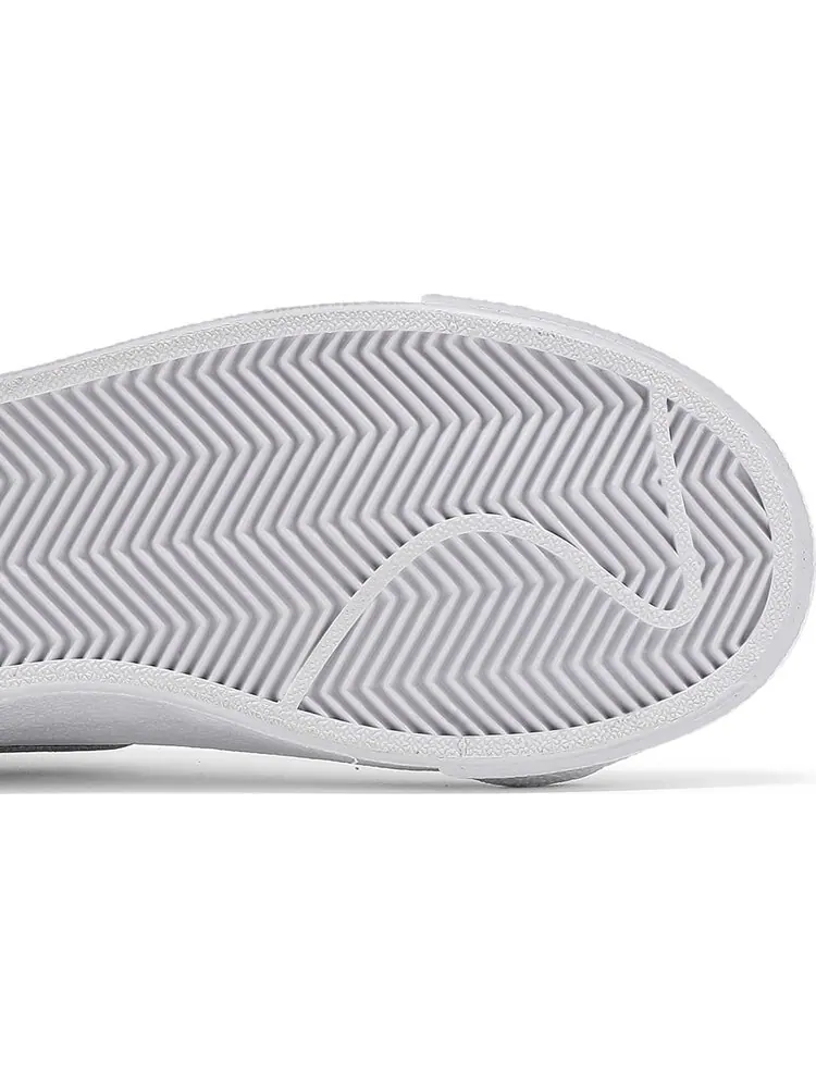 Кроссовки Nike Wmns Blazer Low '77 'White Ghost' — изображение 5 из 8, белый