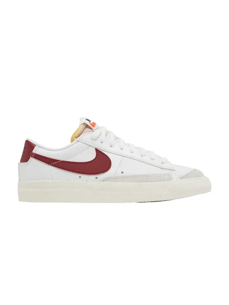 Кроссовки Nike Wmns Blazer Low '77 'White Team Red' — изображение 1 из 9, белый/белый//красный
