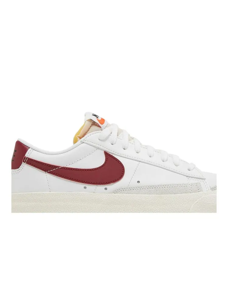 Кроссовки Nike Wmns Blazer Low '77 'White Team Red' — изображение 3 из 9, белый/белый//красный