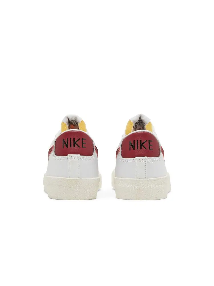 Кроссовки Nike Wmns Blazer Low '77 'White Team Red' — изображение 7 из 9, белый/белый//красный