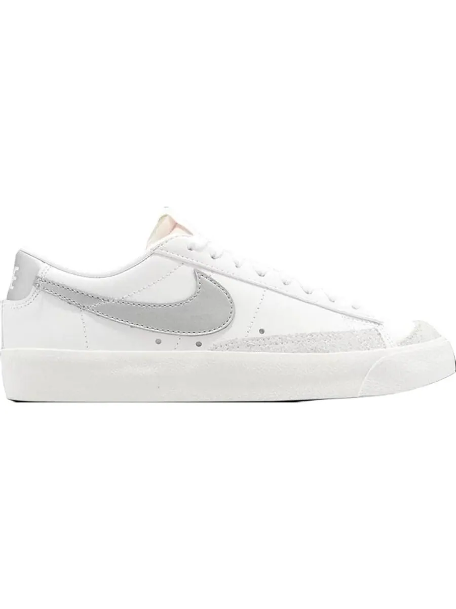 Кеды Nike Wmns Blazer Low '77 — изображение 1 из 1, белый/серый