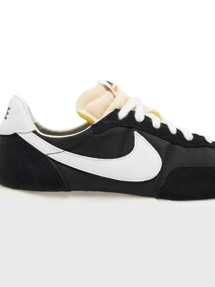 Кроссовки Nike Waffle Trainer 2 GS 'Black White' — изображение 2 из 8, черный