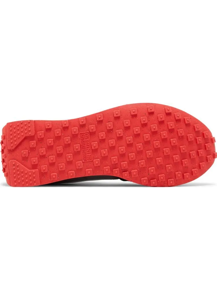 Кроссовки Nike Waffle Trainer 2 GS 'Flat Pewter Siren Red' — изображение 4 из 8, серый